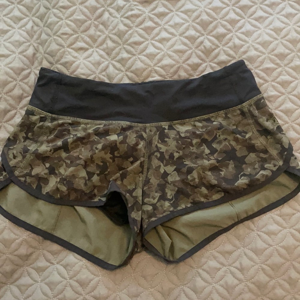 Lululemon multi camo speeds